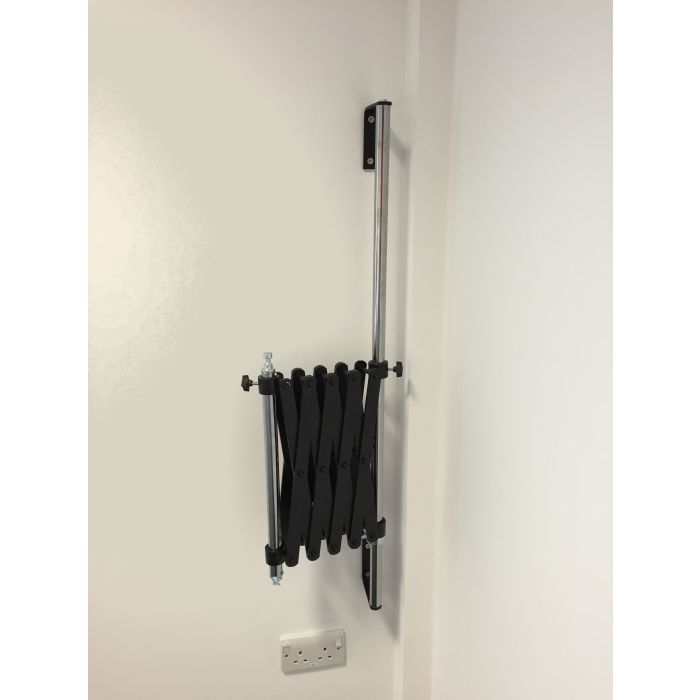 Wall mounted scissor boom new arrivals for studio lighting